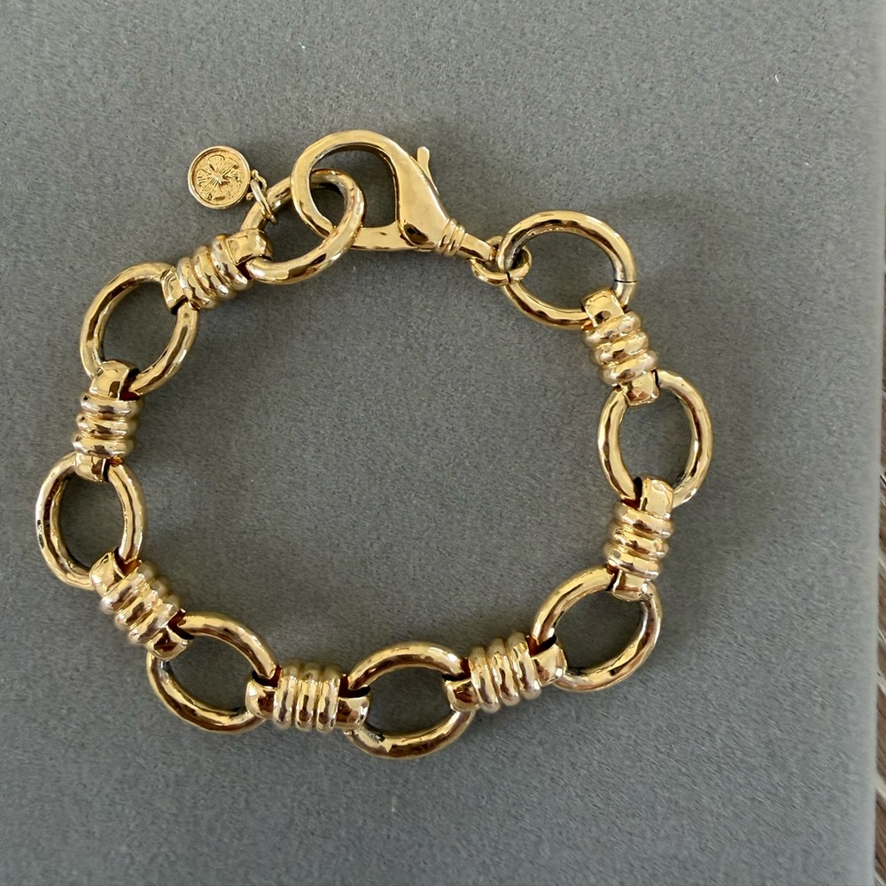 Chic Gold-Tone Link Bracelet